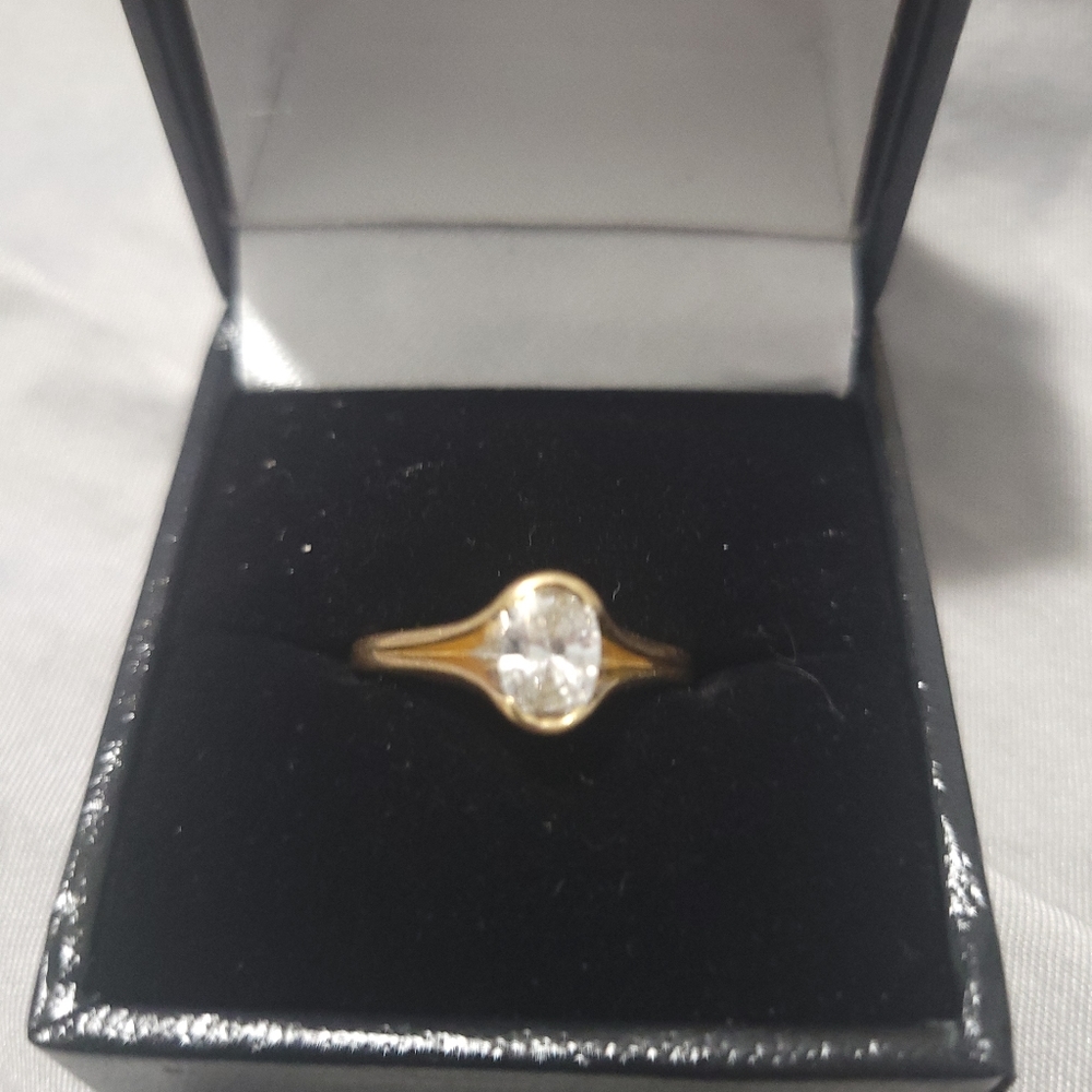 Custom 2.20 karat gold engagement ring
